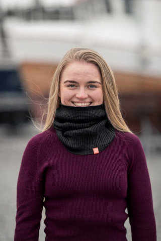 Voksen med headover i Kul